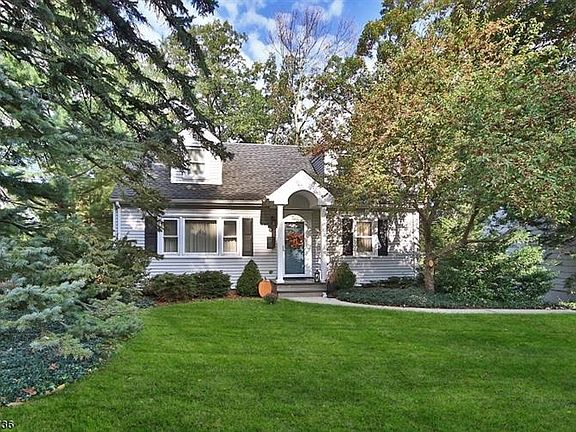2nd image of 67 Hillside Ave