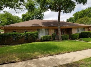 2521 Lakeview Dr, Bedford, TX 76021
