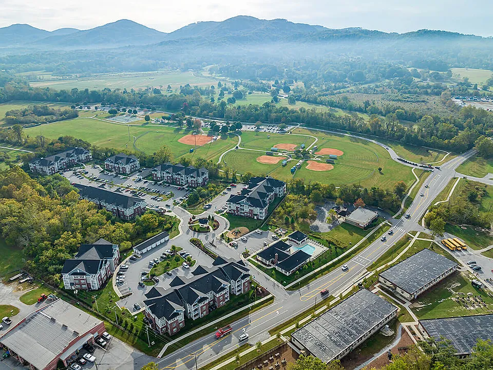 Groves at Town Center
