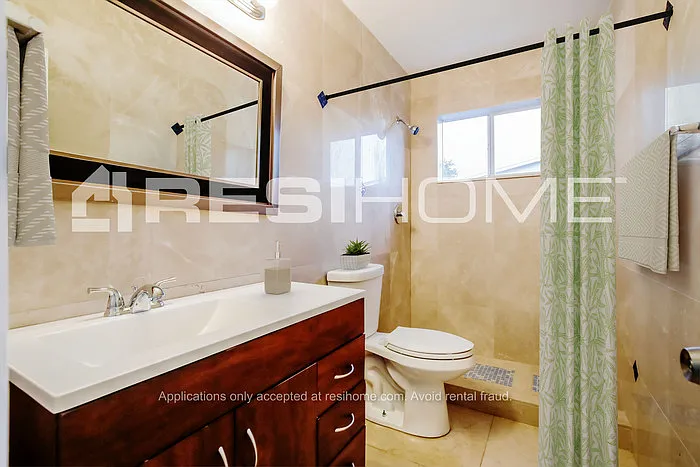 8954 SW 53rd St — Photo 8