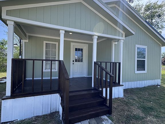 2nd image of 104 Rabe Rd