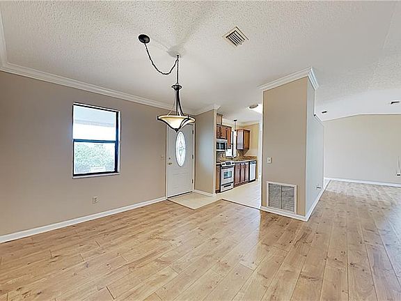 3rd image of 1102 Del Toro Dr