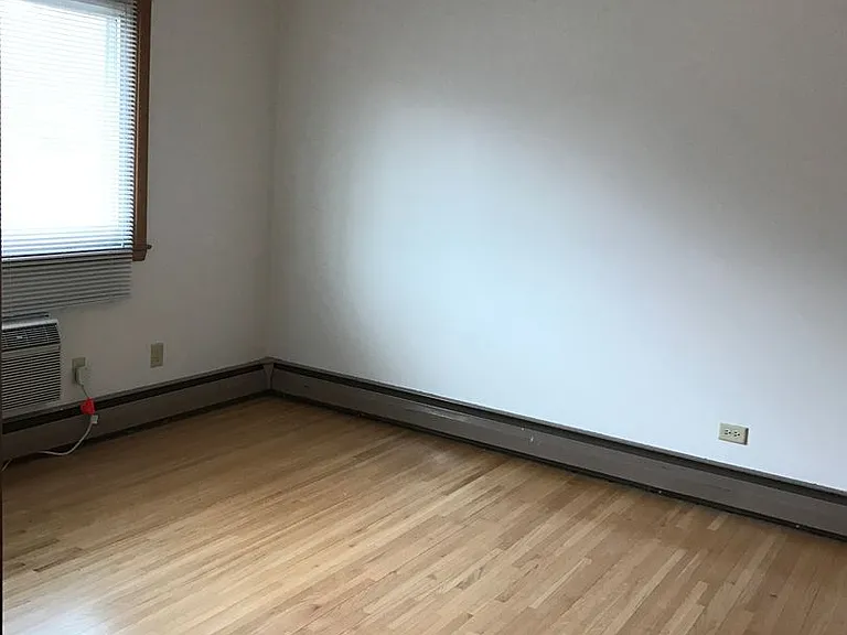 2701-2707 Flag Ave N #9200-9214 — Photo 5