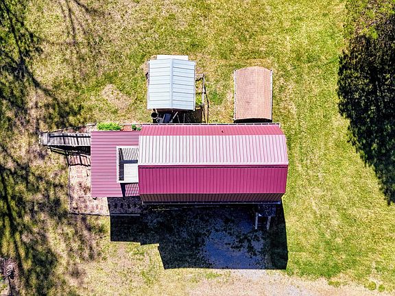 4th image of 616 Dunbrack Cir