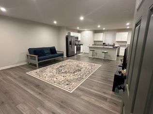 3722 Kirkham Dr, Barberton, OH 44203