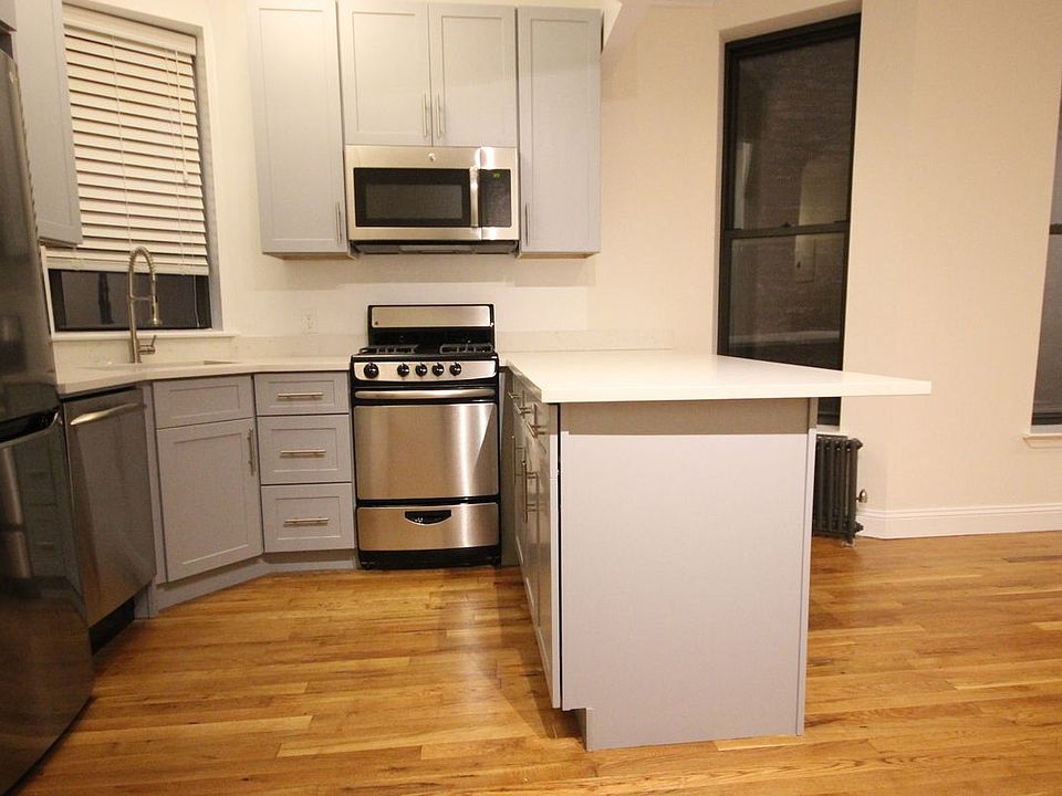 1st image of 484 Amsterdam Ave APT 3A