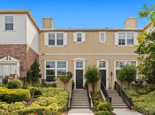 42 Honey Locust, Irvine, CA 92606