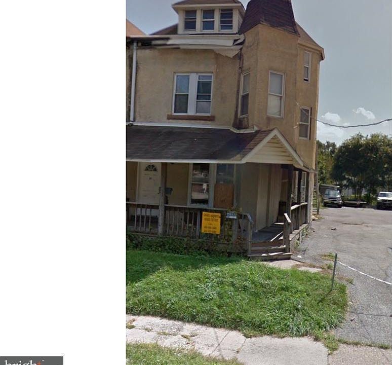 2nd image of 103 E 23rd St