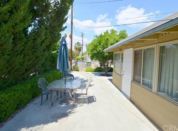 3rd image of 26123 Crestwood Pl