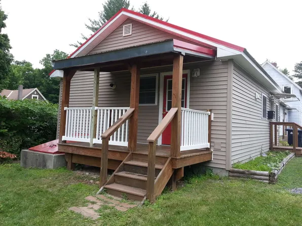 304-306 Grove Street, Bennington, VT 05201
