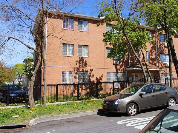 9703 191st St, Hollis, NY 11423