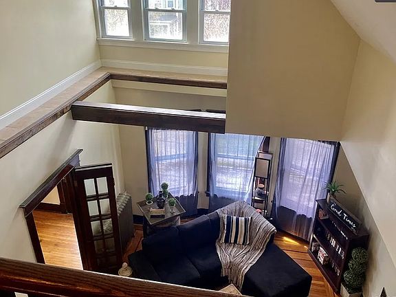3rd image of 792 Potomac Ave #2