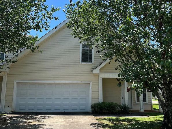 24 Courtyard Way