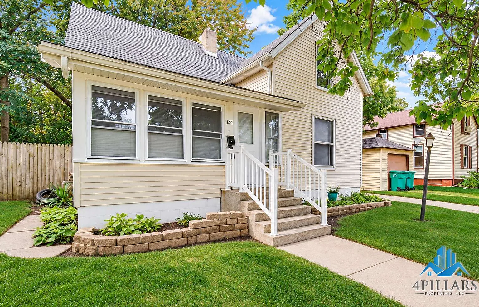2 bed, 1.0 bath, 800 sqft, $1,125 — Photo 3