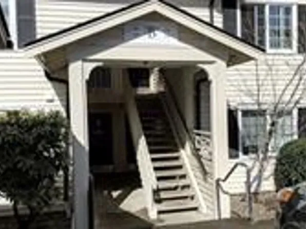12404 E Gibson Rd APT B206, Everett, WA 98204