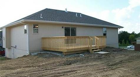 2nd image of 715 Ridge Crest Dr