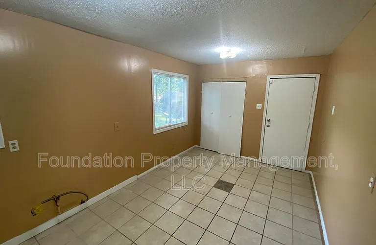 3425 Ladue St — Photo 8