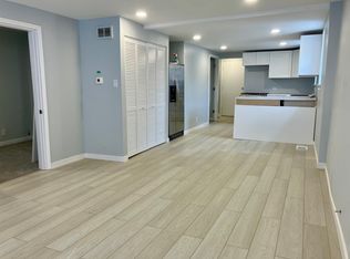 2417 N Washtenaw Ave APT 1, Chicago, IL 60647