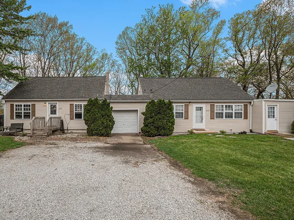 7270 Red Arrow Hwy, Stevensville, MI 49127