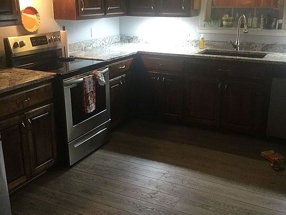 4th image of 810 Becky Blvd