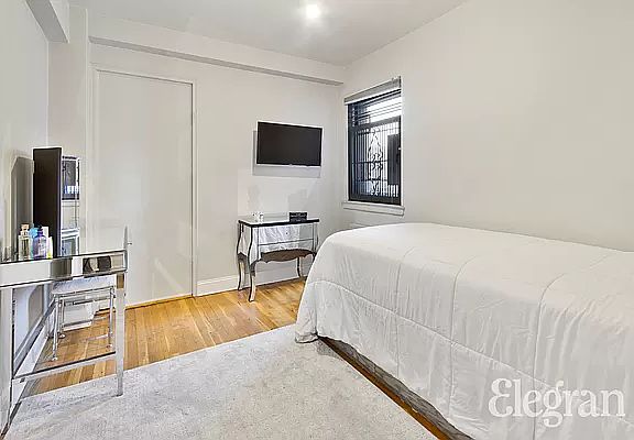 4th image of 34-11 93rd St Floor 5
