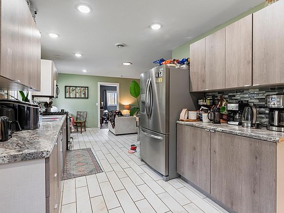 3rd image of 6533 Ponderosa Dr NW