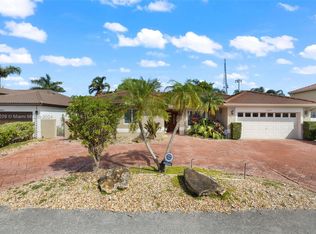 8447 NW 201st Ter, Hialeah, FL 33015