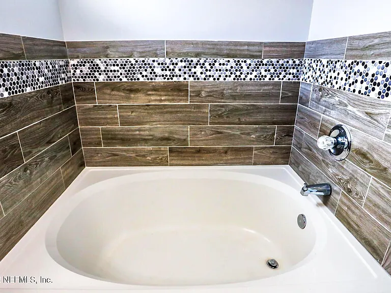 11087 Dusenburg Ct — Photo 6