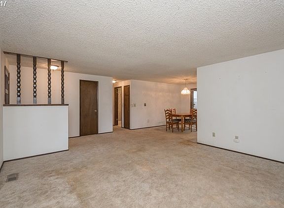 4th image of 15340 SE Arista Dr
