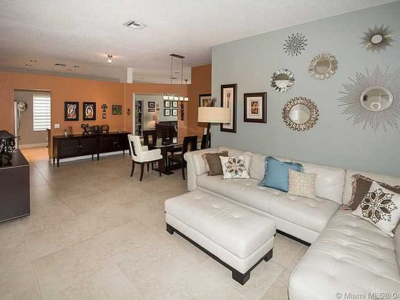 2nd image of 761 Vista Meadows Dr