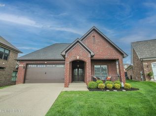 9345 Cross Meadows Cir, Louisville, KY 40291