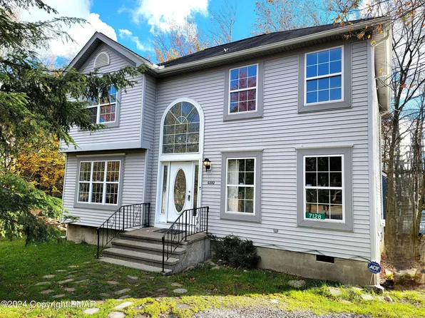 7128 Robinwood Dr, Tobyhanna, PA 18466