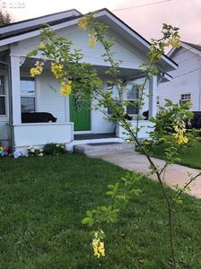1053 S 4th St, Coos Bay, OR, 97420