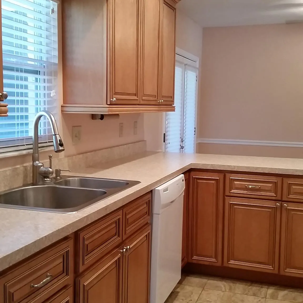 3 bed, 1200 sqft, $2,600 — Photo 1