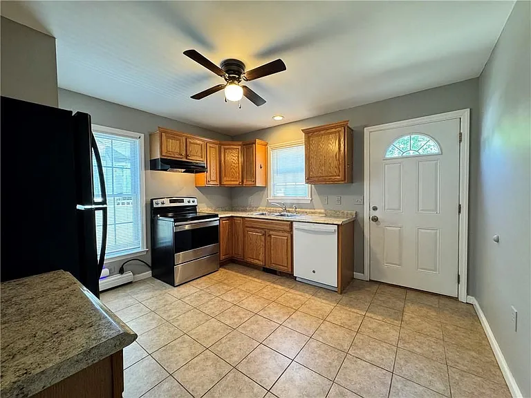 180 Berkshire St — Photo 4