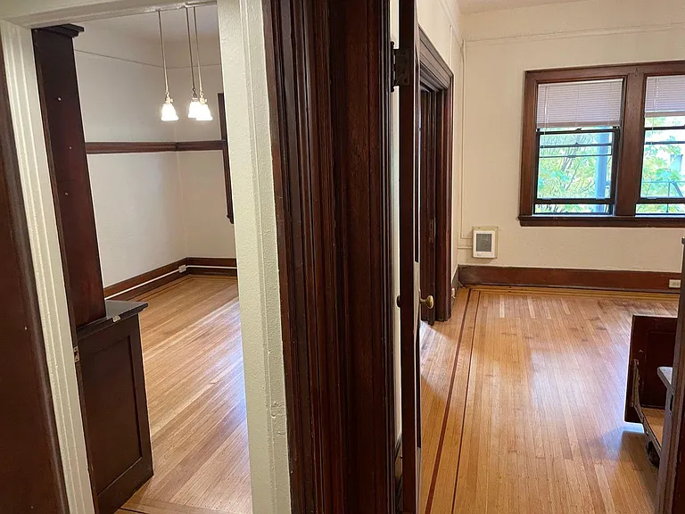 909 SW 12th Ave — Photo 8