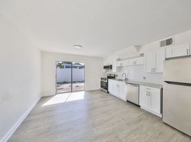 Largo Legacy Townhomes 3