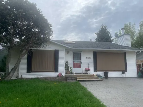 10801 W 92nd St, Peace River, AB T8S 1P4