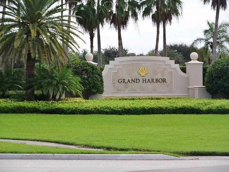 5035 Harmony Cir #1 — Photo 34