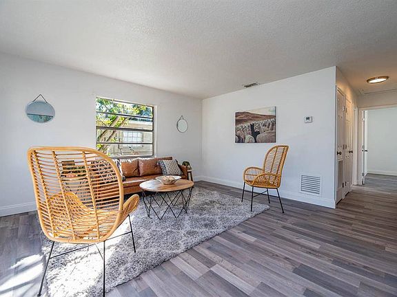 5th image of 4303 Deleuil Ave