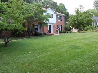 3511 School House Ln, Charlotte, NC 28226