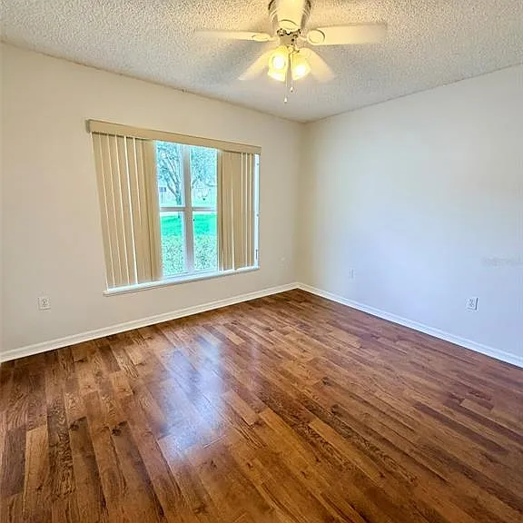 602 Sun Bluff Ln — Photo 18
