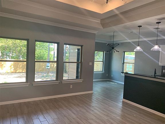 4th image of 3210 Roosevelt Ave