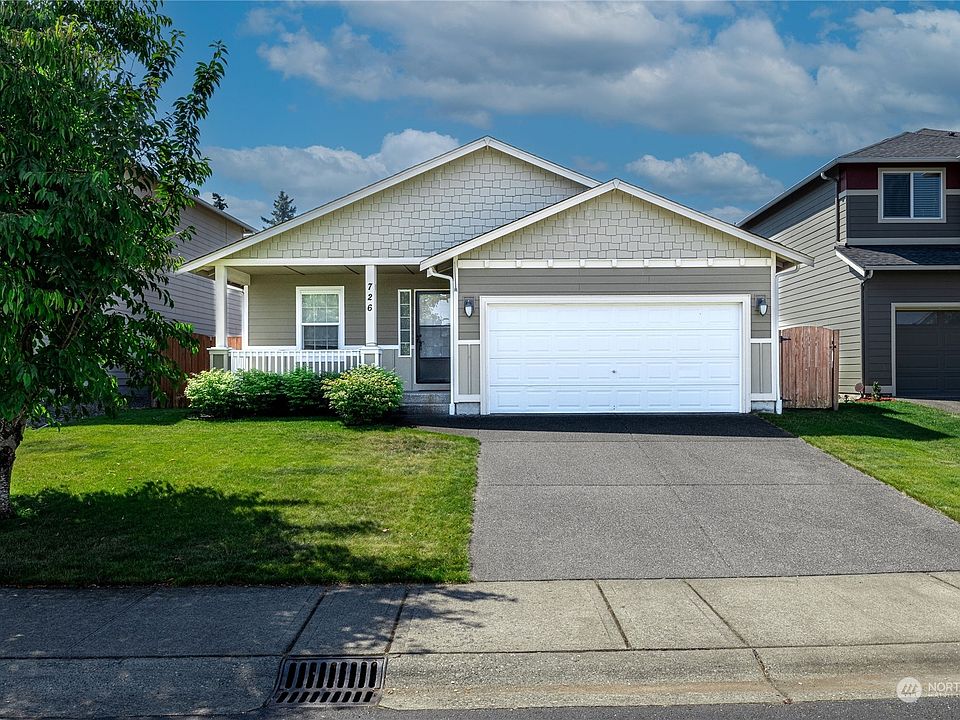 1st image of 726 205th Street E