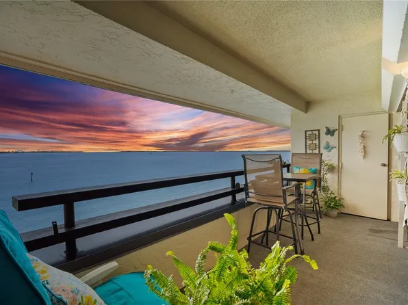 103 1st St E APT 303, Tierra Verde, FL 33715