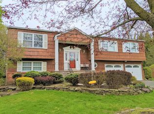 12 Garfield Ct, Dayton, NJ 08810