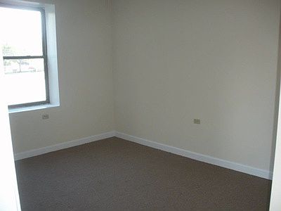 4th image of 4752 S Wabash Ave APT 200