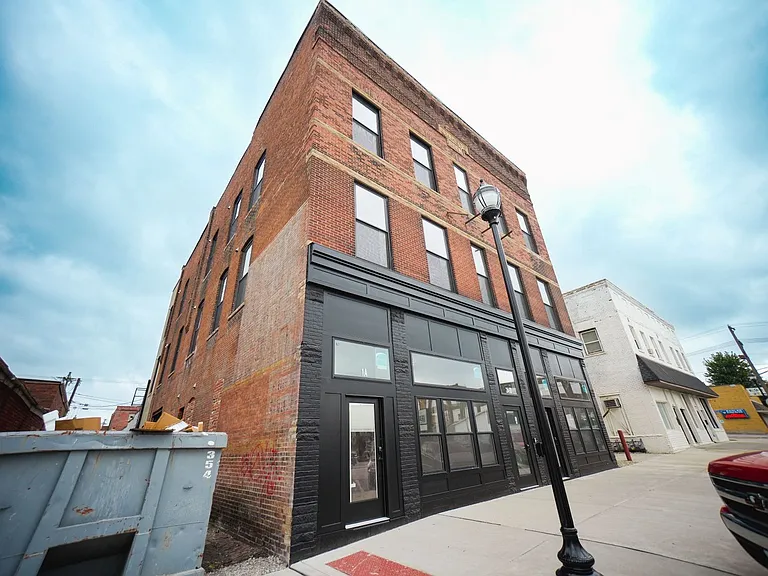 350 N Main St — Photo 26