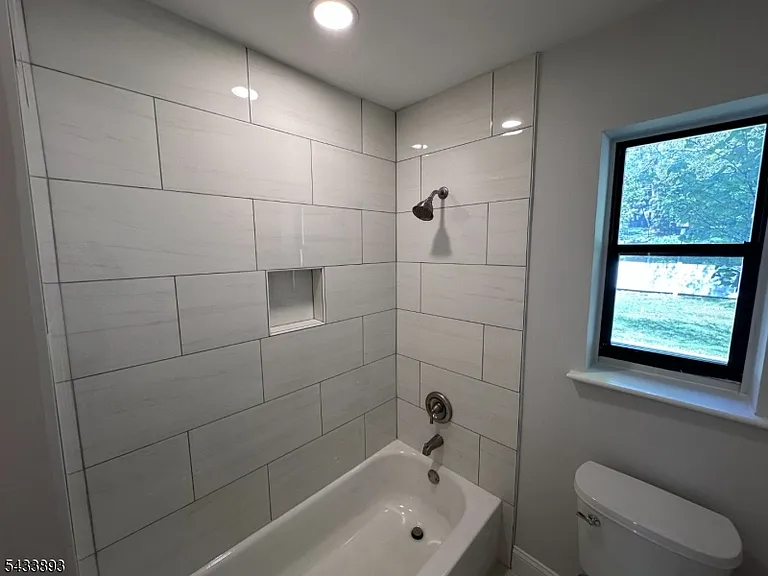 57B Sandra Cir #4 — Photo 12