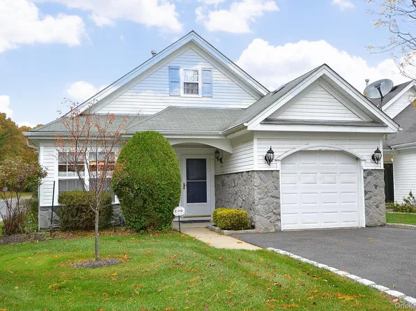 1 Philip Lane, Middle Island, NY 11953